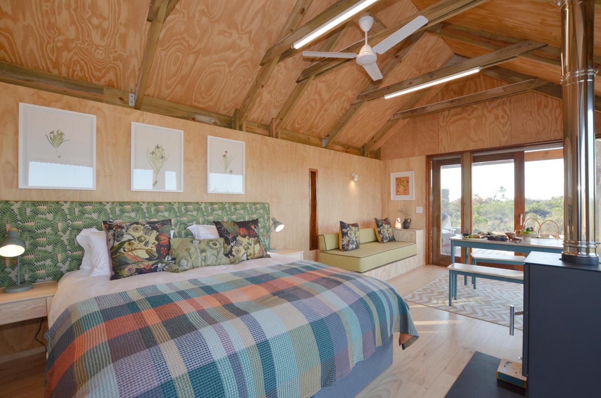 Bed and Breakfast !Khwa Ttu Swartwater Екстер'єр фото