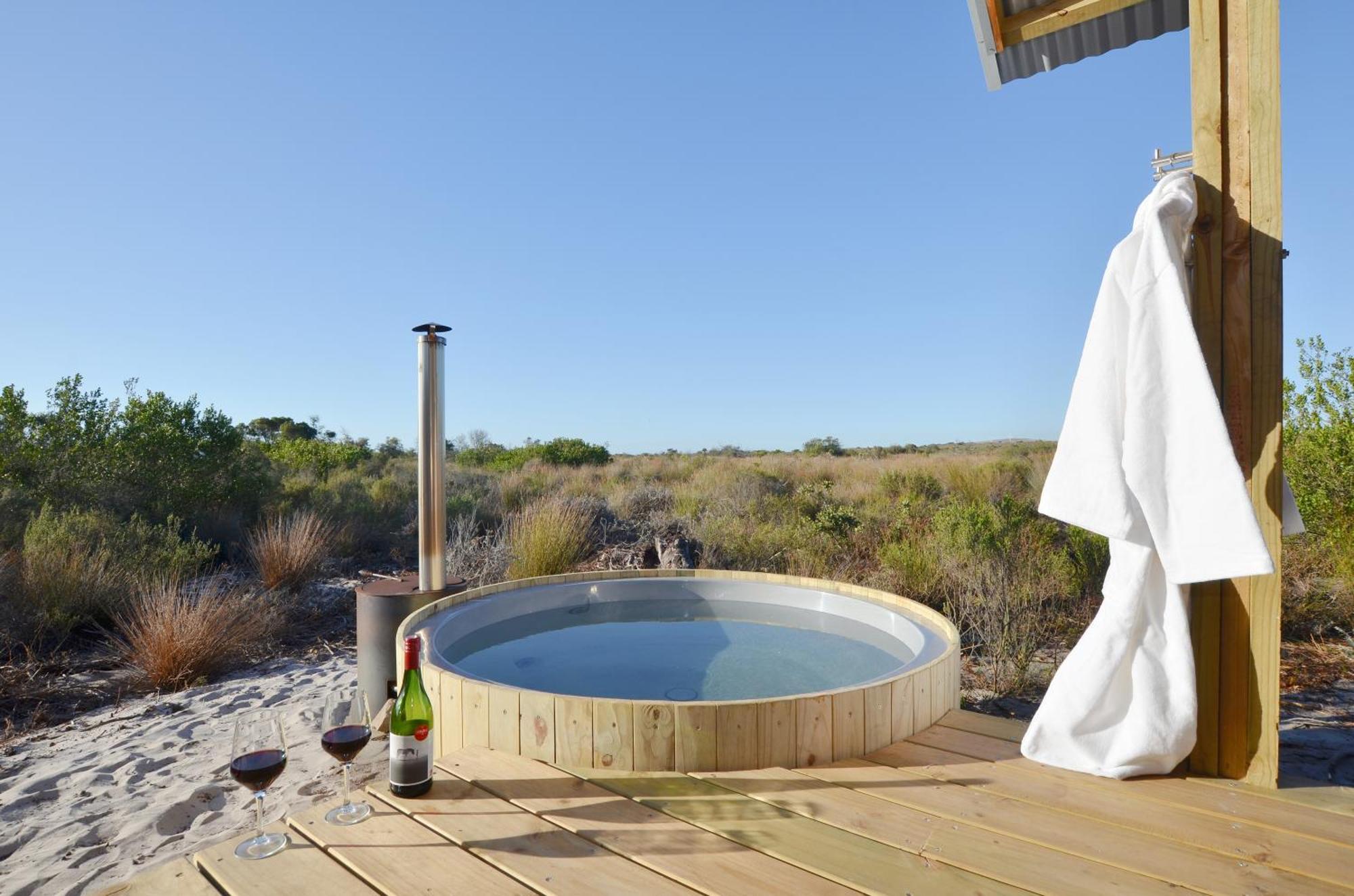 Bed and Breakfast !Khwa Ttu Swartwater Екстер'єр фото