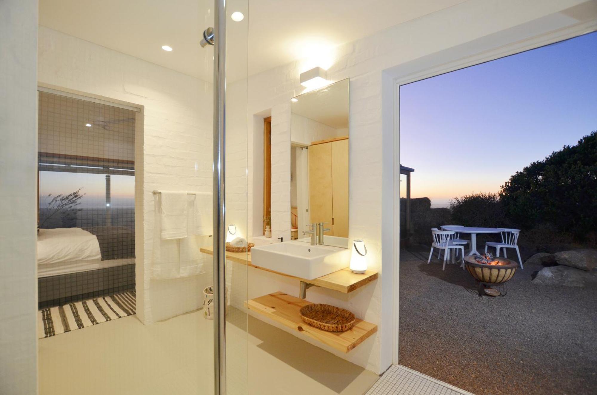 Bed and Breakfast !Khwa Ttu Swartwater Екстер'єр фото