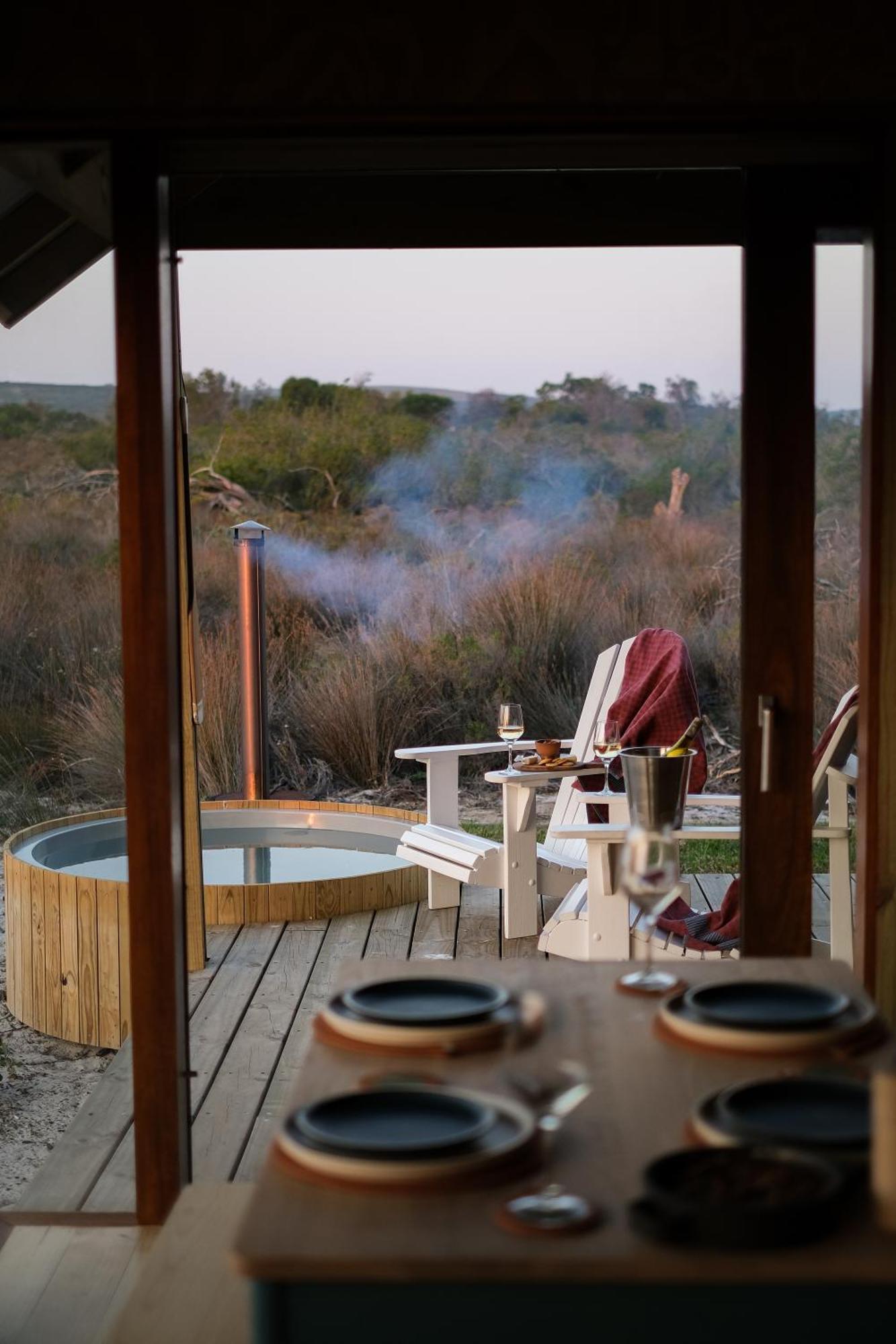 Bed and Breakfast !Khwa Ttu Swartwater Екстер'єр фото